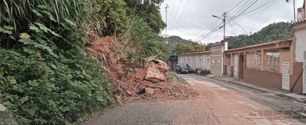 Atrapadas 12 Familias Tras Colapso De Muro En Los Salias Diario Avance