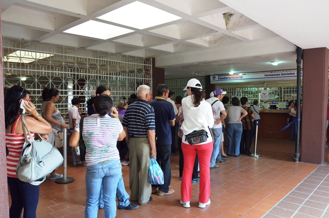 Hipertensos tardan hasta 15 días para conseguir sus medicinas