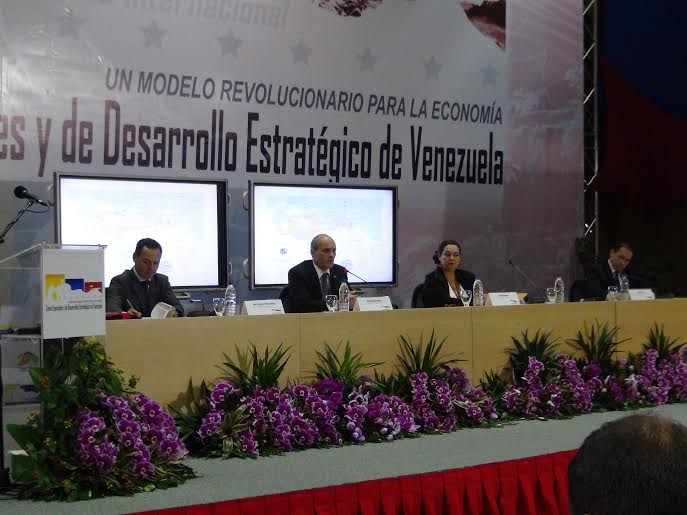 Gobierno y empresas definen planes para desarrollar Zonas Económicas Especiales