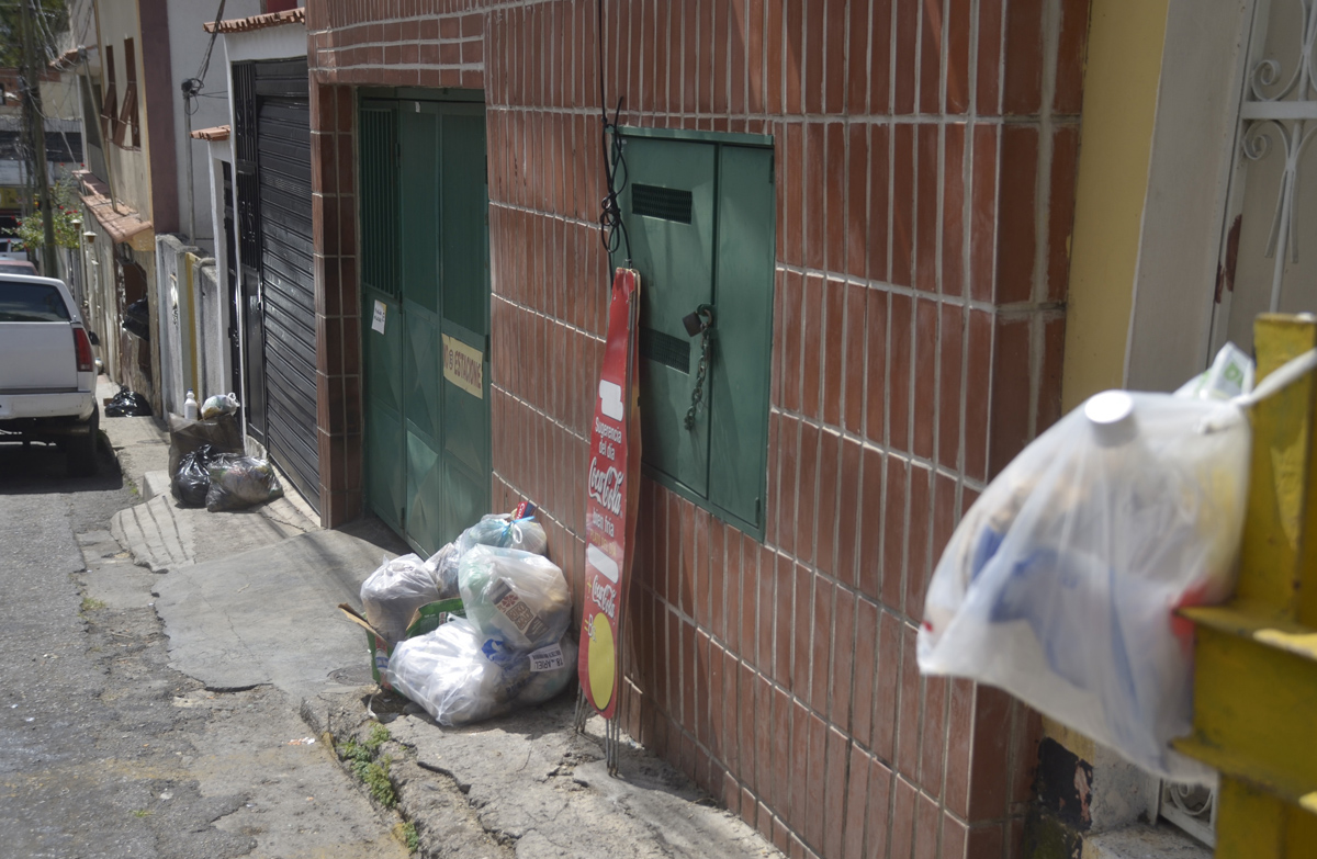 Vecinos de La Mata denuncian irregularidades con la basura