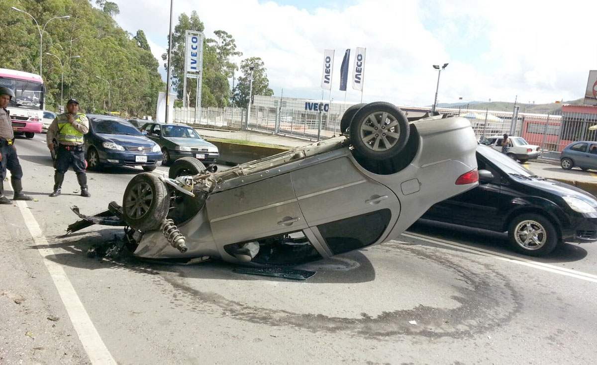 243 muertos y 2.290 heridos dejan accidentes de tránsito en 2014