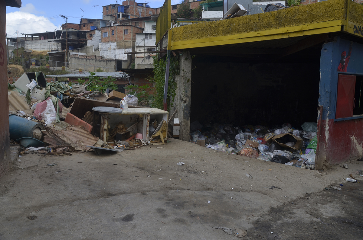 Viven una odisea en Alberto Ravell