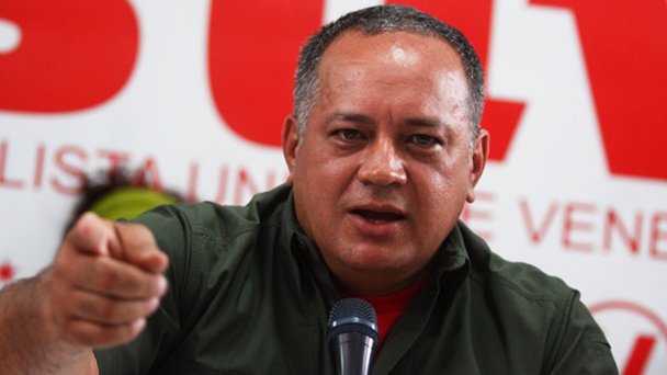 Cabello reitera su apoyo a la FANB