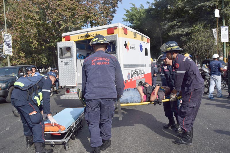 Se estrelló motorizado en la Víctor Baptista