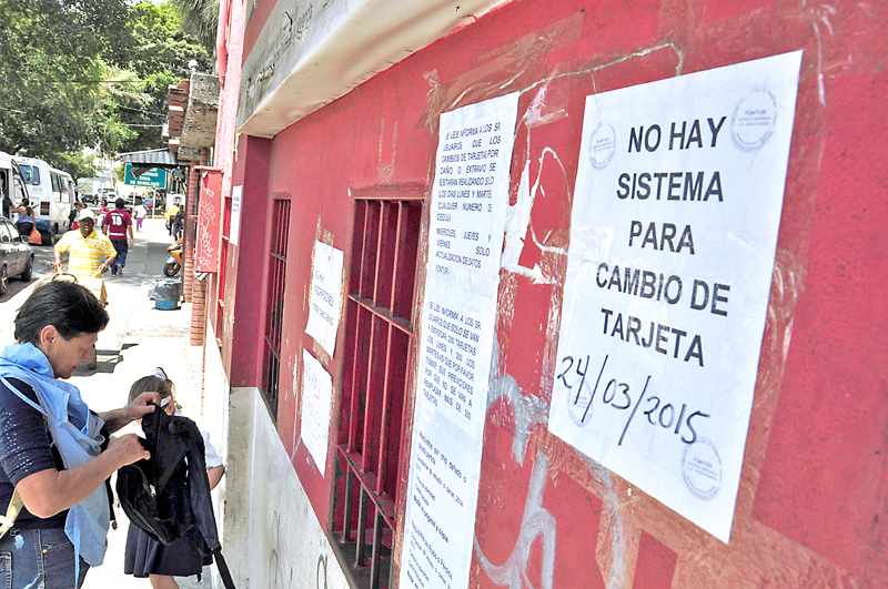 Fallas en sistema del pasaje estudiantil