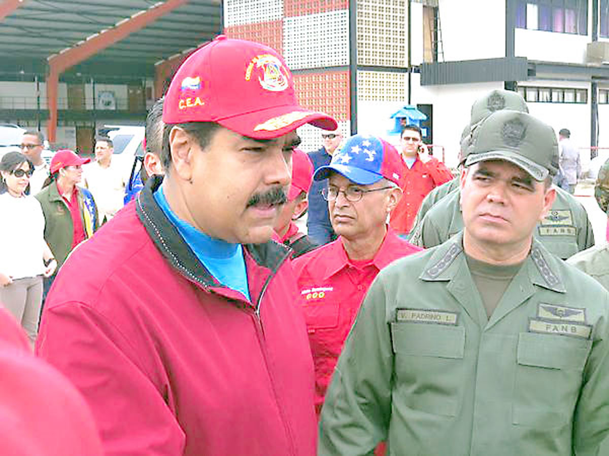 Presidente Maduro entregó 30 aviones de entrenamiento a la FANB