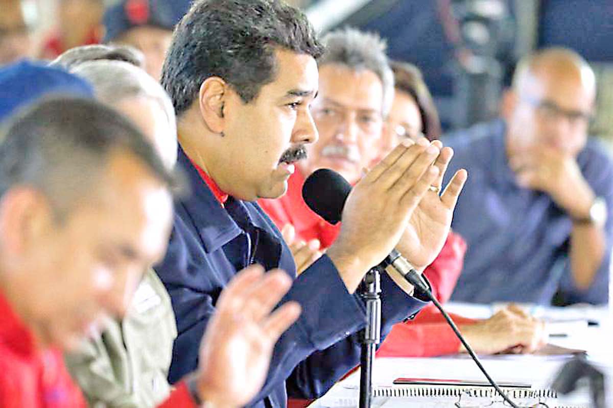 Maduro prometió ley para la gestión de empresas socialistas