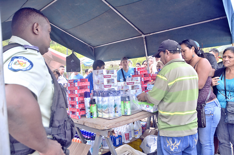 Por acaparamiento sancionan a vendedor en la Miranda