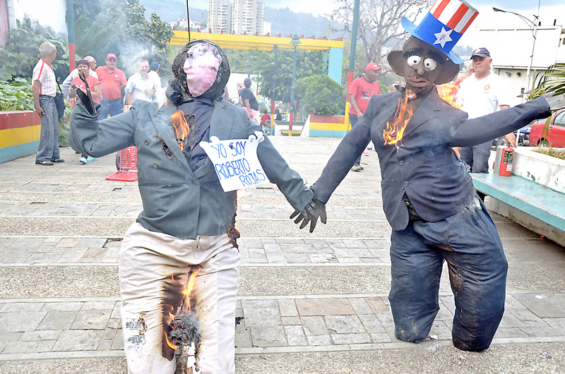 En la Danilo Anderson quemaron a Obama y a Roberto Rojas