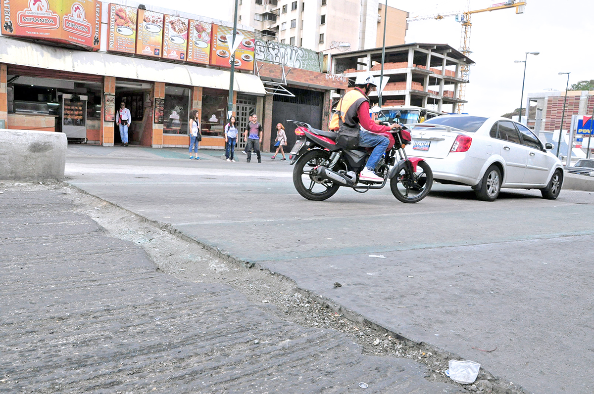 Piden asfaltar vías escarificadas antes de que comiencen las lluvias