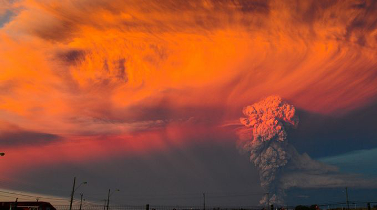 Volcán chileno entró en su tercera erupción