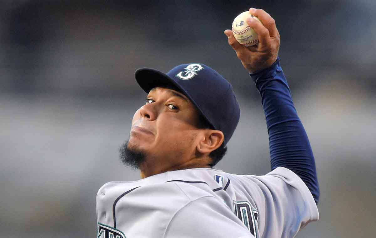 Félix superó en ponches a Santana