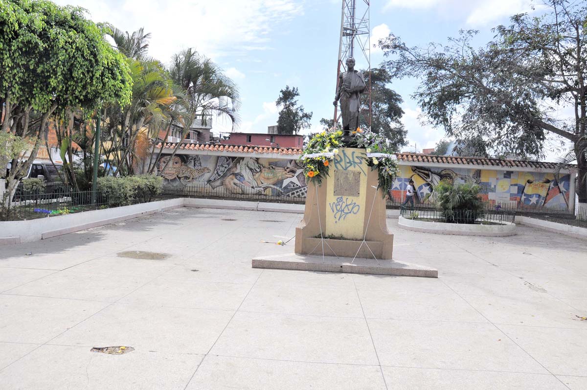 Esperan por visto bueno para cambiarle la cara a plaza Bolívar de Carrizal