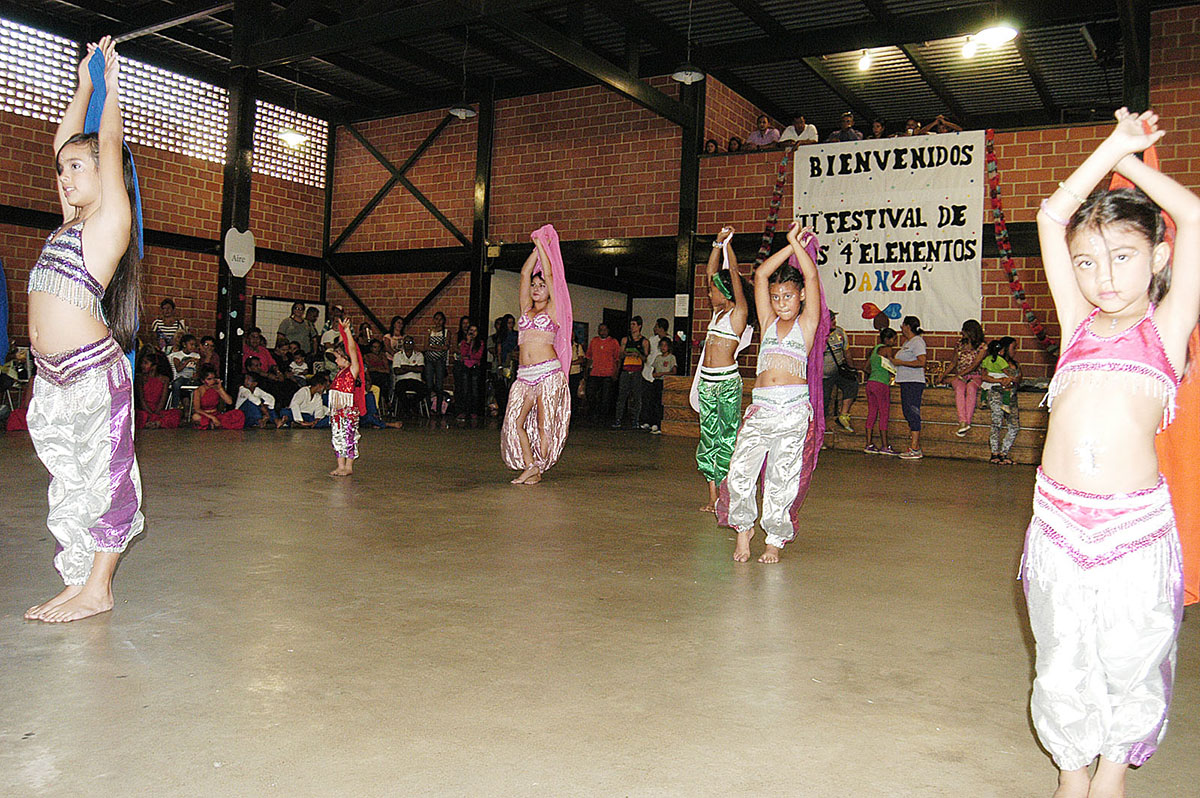 Festival de Danza a favor de la paz y no violencia