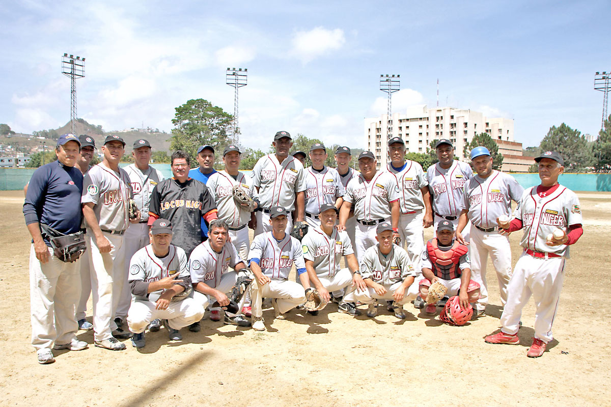 Súper viejos de Guaicaipuro dividieron con Sucre en beisbol zonal