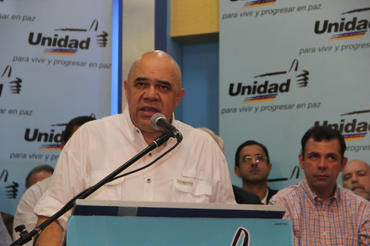 640.000 militantes participaron en las primarias de la MUD