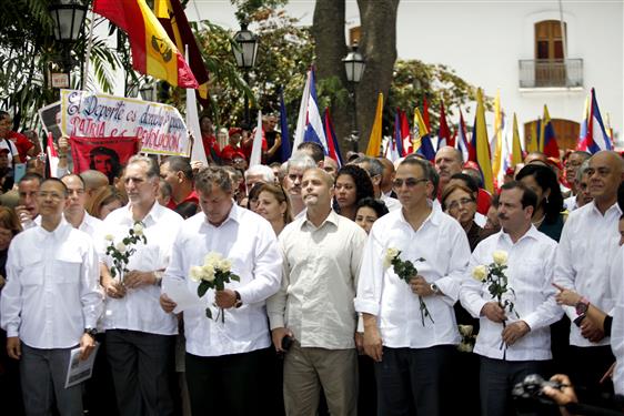 Exagentes Cubanos rindieron homenaje a Hugo Chávez