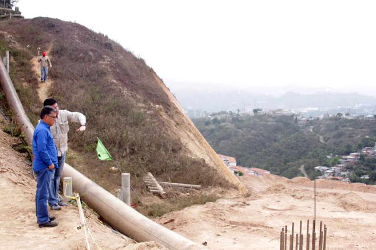 Jaua anuncia pronta inauguración de la carretera Circunvalación