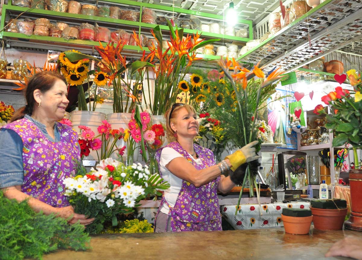 Resolverán regalos de las madres con productos básicos