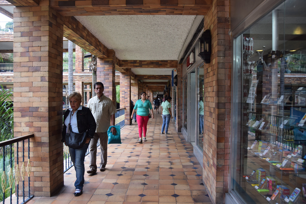 Tequeños pasaron el feriado cazando ofertas