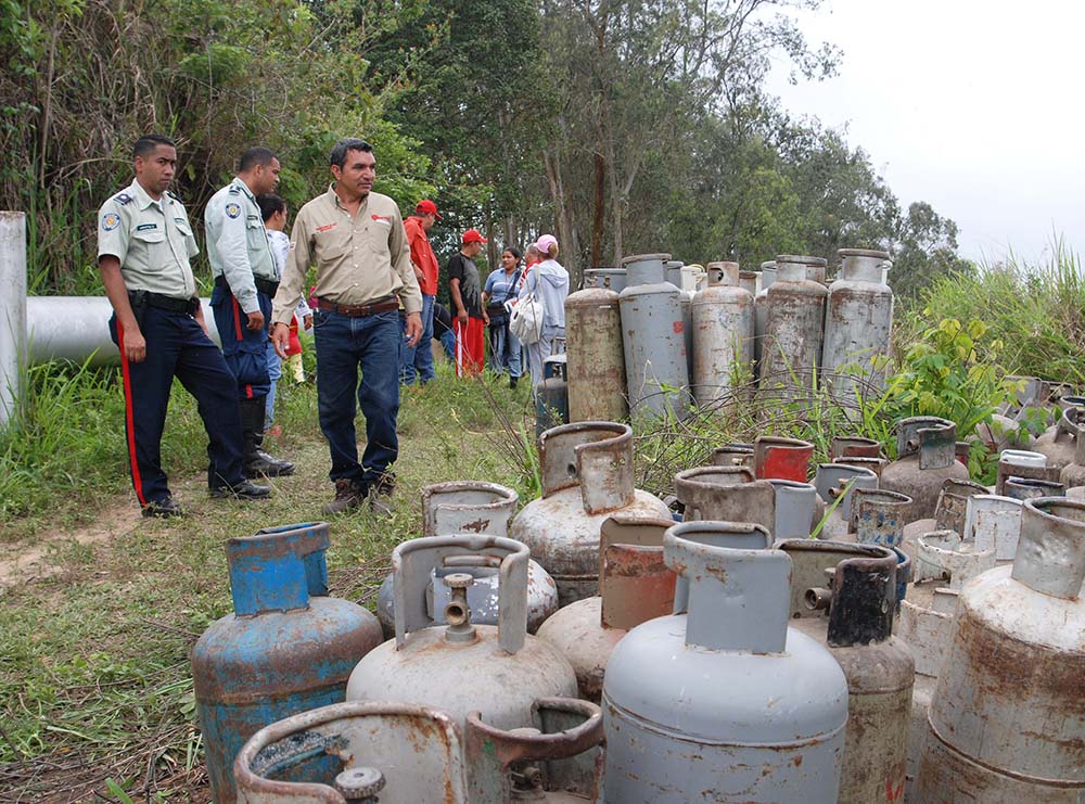 Poliguaicaipuro recuperó vehículos y bombonas de PDVSA Gas