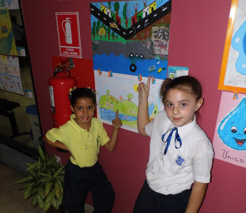 A pinceladas estudiantes generan conciencia ambiental