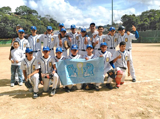 Delfines arrasó serie final del beisbol prejunior de Carrizal