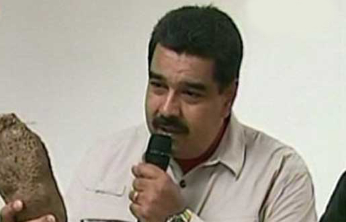 Maduro: “Le vamos a meter medio ñame a la oligarquía”
