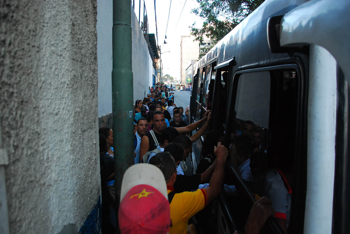 Señalan fallas en buses  administrados por comunales