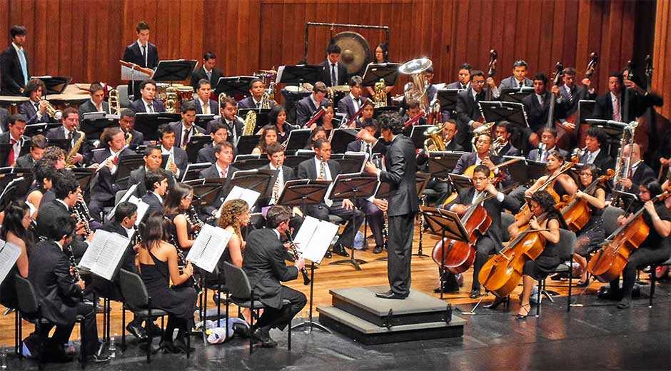 Sinfónica Juvenil Simón Bolívar homenajeará a padres en su día