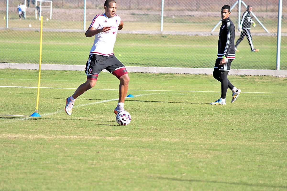 Vinotinto entrenó con todos sus guerreros