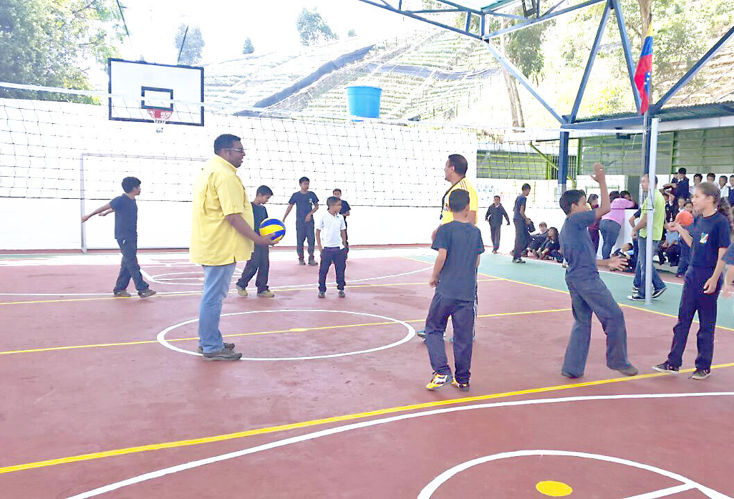 Corpomiranda dejó fina  cancha de UEE Garabato