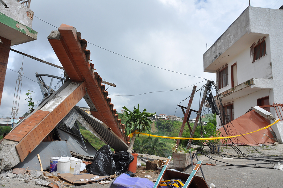 Cuatro familias acudirán a tribunales por casas derrumbadas en Carrizal