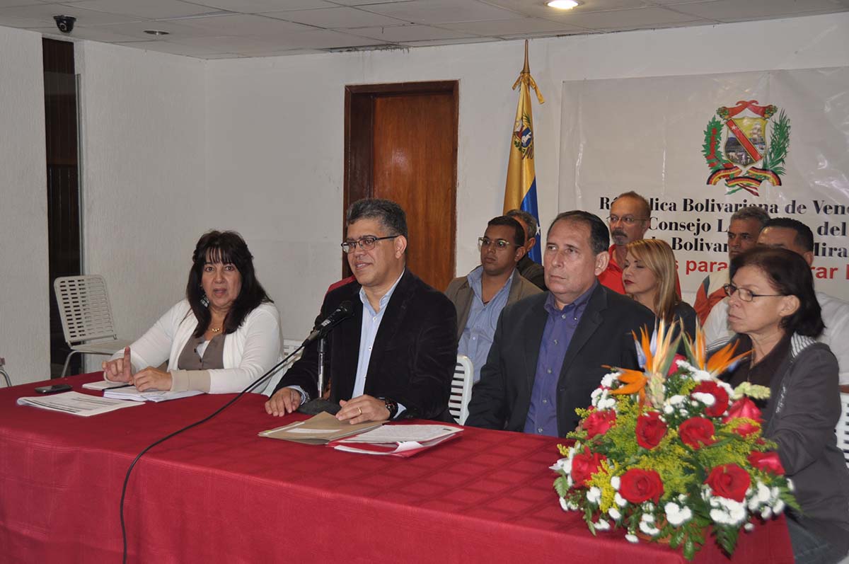 “Gracias a la lucha de los maestros, Capriles ha sido obligado a pagar deuda”