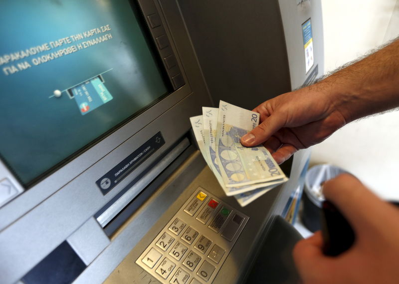Bancos griegos tienen liquidez por 1.000 millones de euros