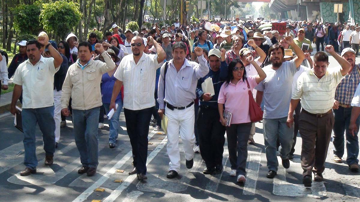 30.000 maestros de Oaxaca se declaran en resistencia en México