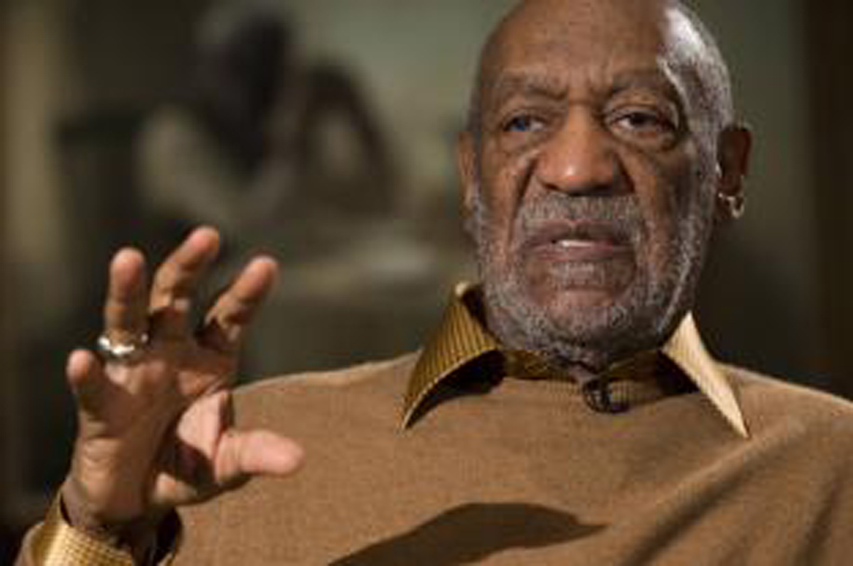 Bill Cosby contraataca y demanda a la mujer que le acusó de cometer abuso sexual