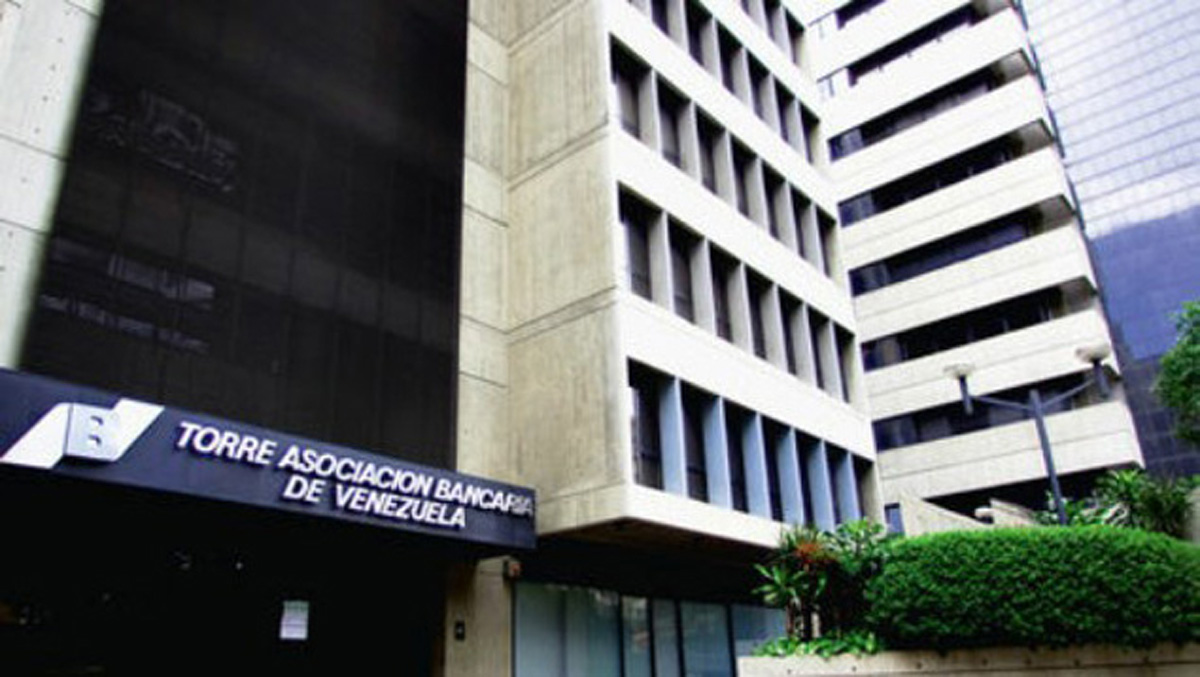 ABV insta a no tomar páginas web como referencia en el costo de las divisas