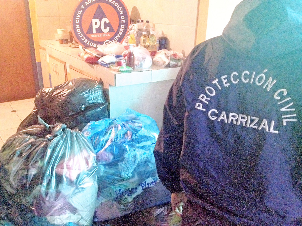 Personal de PC Carrizal partió con ayuda a Guasdualito