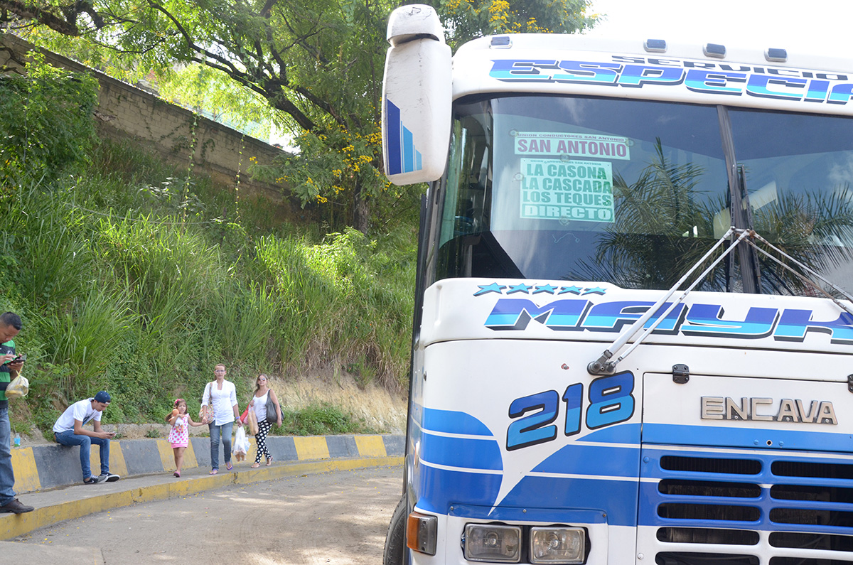 Líneas suburbanas aguantan un “pelín” aumento del pasaje