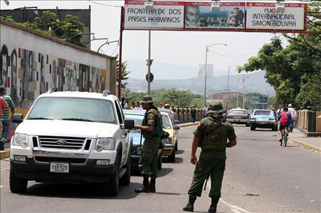 Hinterlaces: 59% de los venezolanos respalda cierre fronterizo para el combate del contrabando