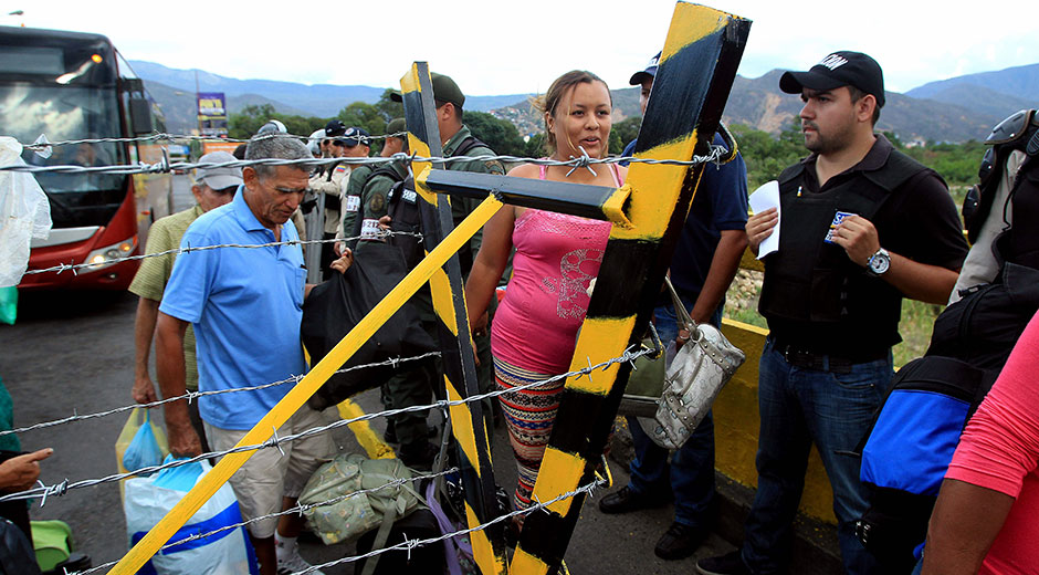 Rodríguez: EEUU no debe inmiscuirse en asuntos entre Venezuela y Colombia