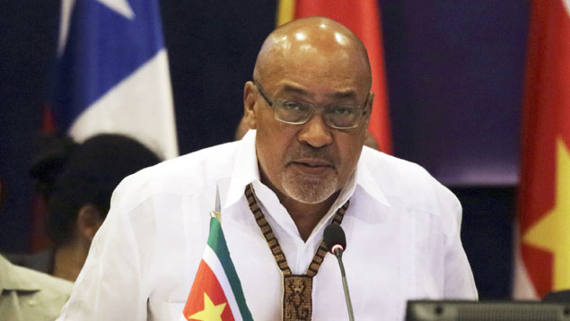 Juramentan a Dési Bouterse como presidente de Surinam