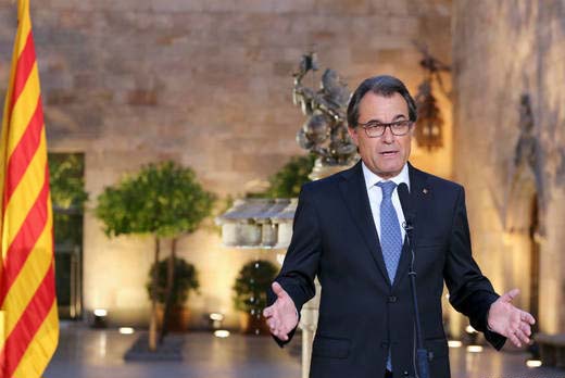 Artur Mas convoca a consulta independentista en Cataluña