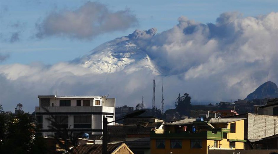 Cenizas del Cotopaxi podría caer en zonas pobladas