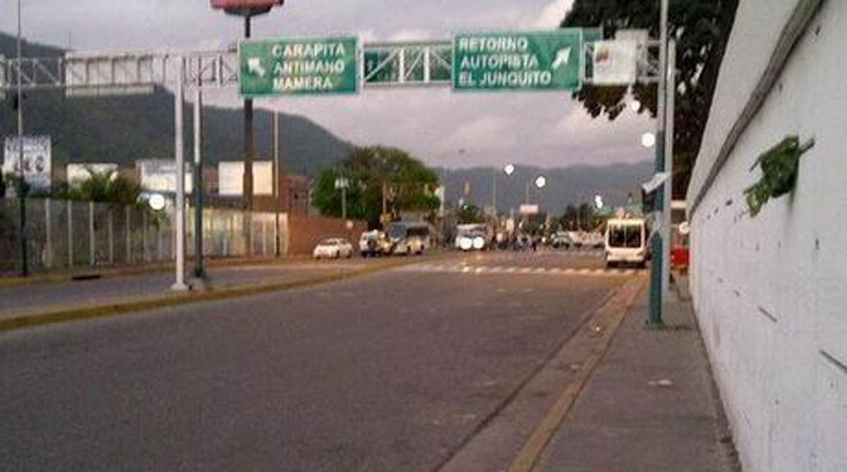 Se mantiene situación de rehenes en módulo de la PNB en La Yaguara