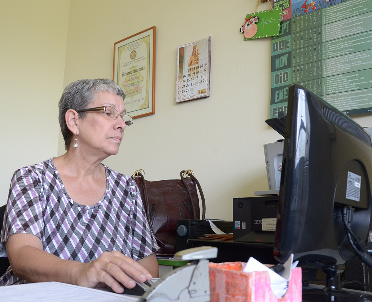 ¡Felicitaciones a las secretarias en su día!