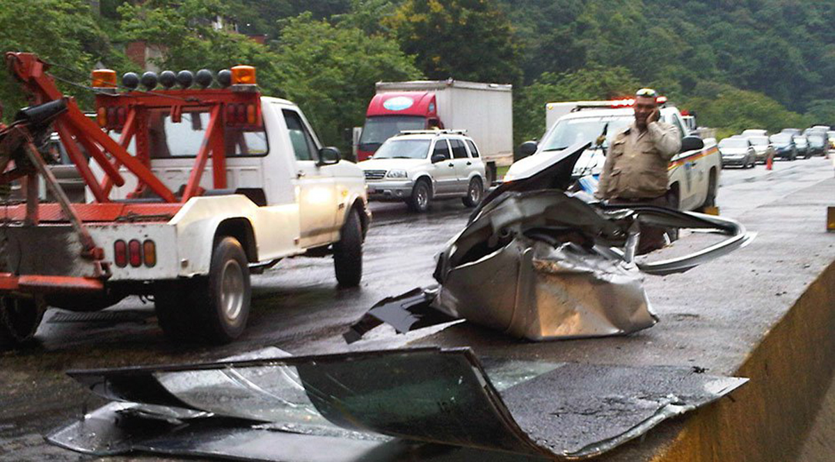 Dos accidentes múltiples en la ARC dejan 43 lesionados