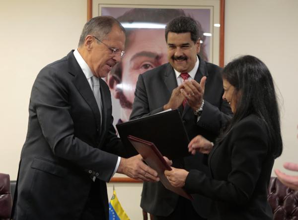 Venezuela y Rusia firman acuerdos bilaterales