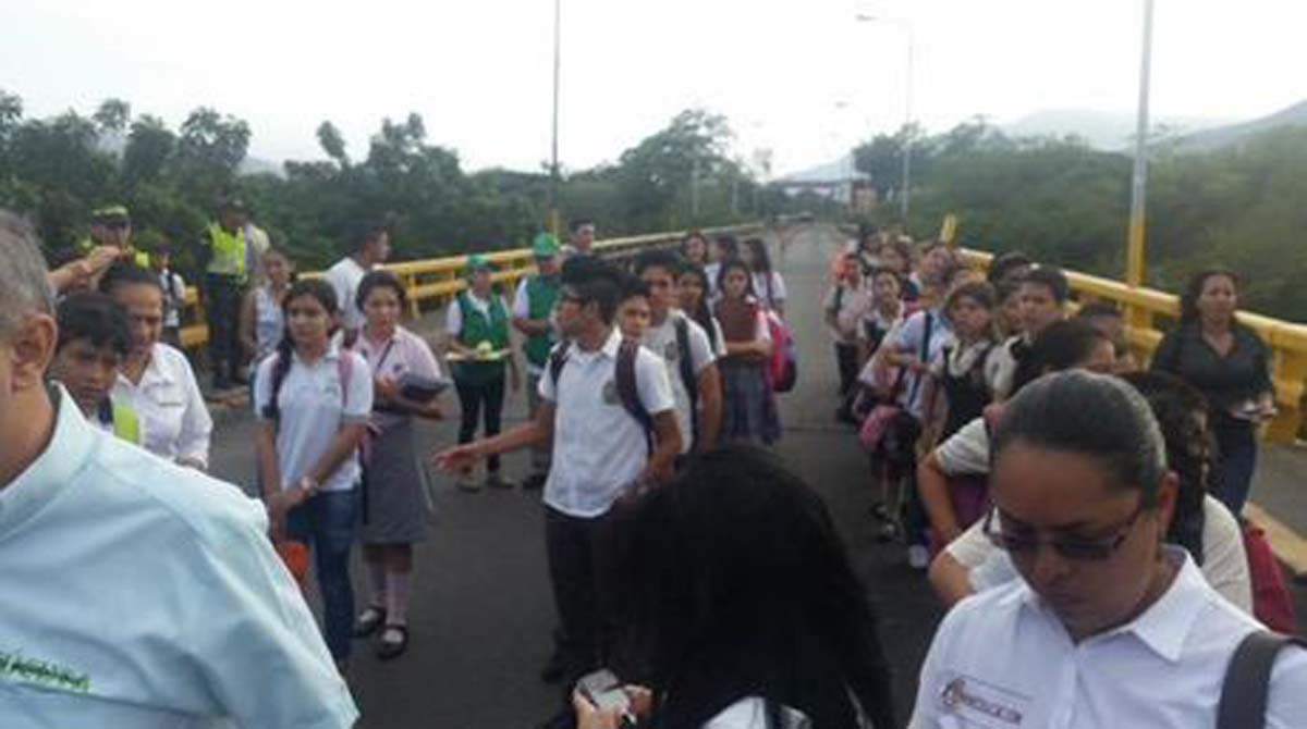 Abren puente Santander para ingreso de estudiantes colombianos a Venezuela